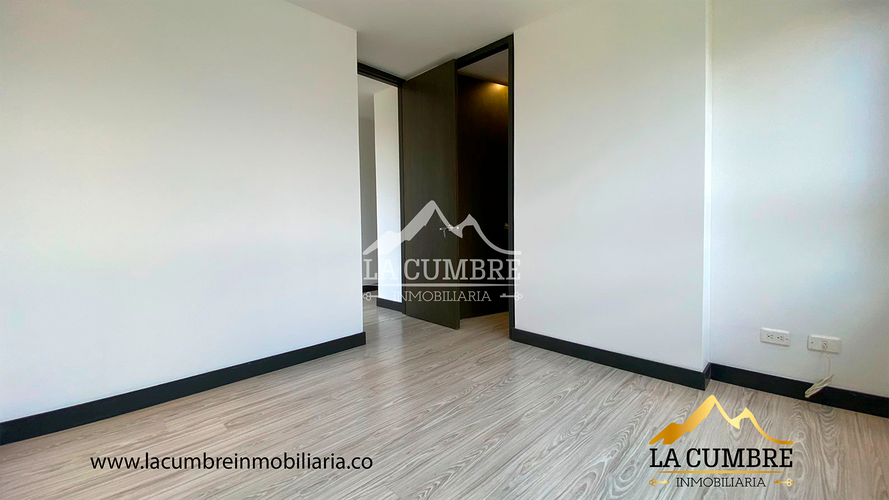Apartamento de 2 alcobas en arriendo en Los Balsos, Medellín, 100 m² · foto 9 de 10