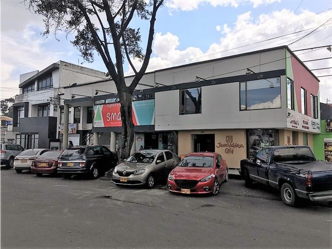 Casa en venta en Modelia Occidental, Bogotá, 394 m² · foto 3 de 6