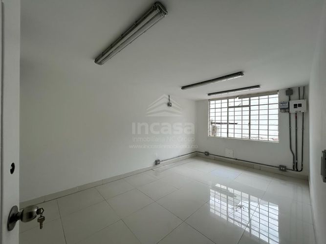 Local en arriendo en Tequendama, Cali, 150 m² · foto 2 de 8