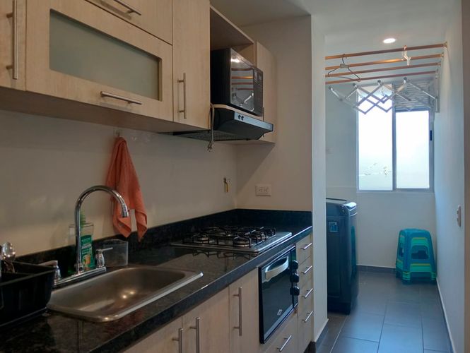 Apartamento de 3 alcobas en arriendo en Laureles, Medellín, 78 m² · foto 13 de 18