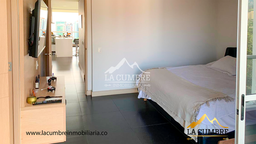 Apartamento de 2 alcobas en arriendo en Los Balsos, Medellín, 90 m² · foto 4 de 7