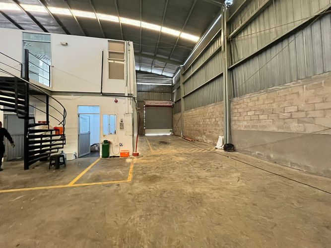 Bodega en arriendo en El Bosque, Cartagena, 1796 m² · foto 4 de 4