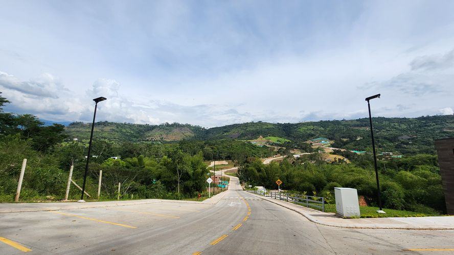 Lote en venta en Ruitoque Bajo, Floridablanca, 891 m² · foto 6 de 7