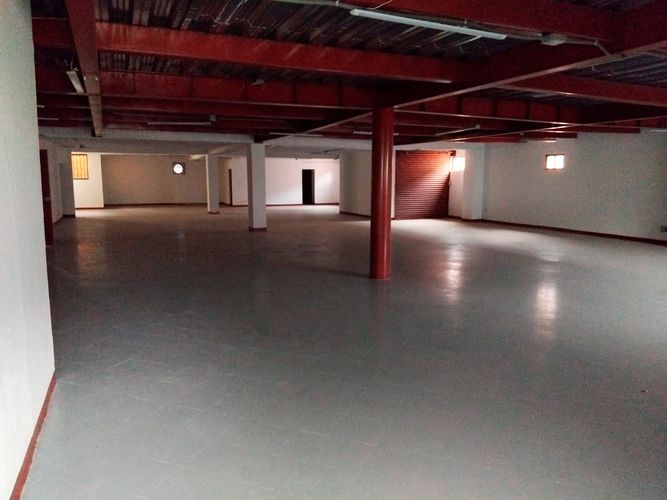 Bodega en arriendo en Caribe, Medellín, 530 m² · foto 9 de 13
