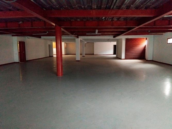 Bodega en arriendo en Caribe, Medellín, 530 m² · foto 10 de 13