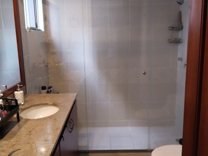 Casa de 3 alcobas en venta en Loma Benedictinos, Envigado, 220 m² · foto 10 de 10