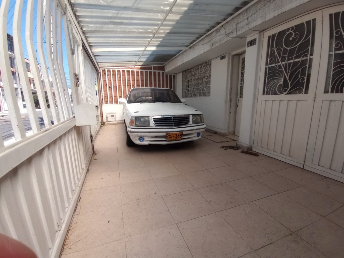 Casa en venta en La Soledad Norte, Bogotá · foto 2 de 20