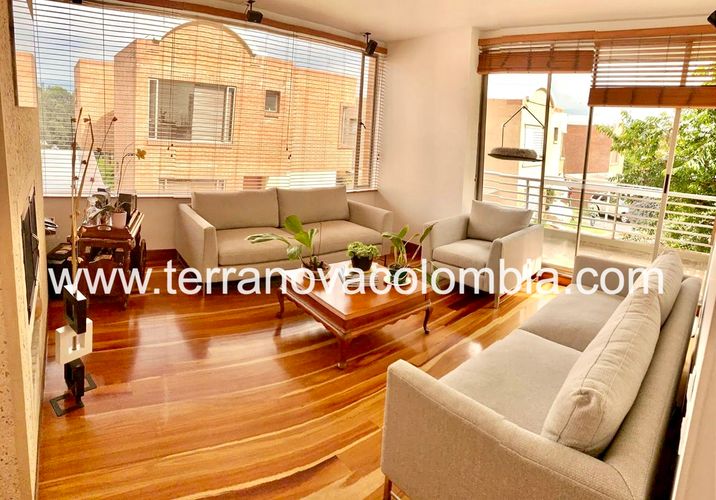 Casa de 4 alcobas en venta en Sotileza, Bogotá, 320 m² · foto 2 de 18