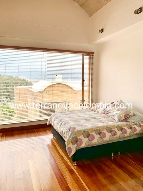 Casa de 4 alcobas en venta en Sotileza, Bogotá, 320 m² · foto 10 de 18
