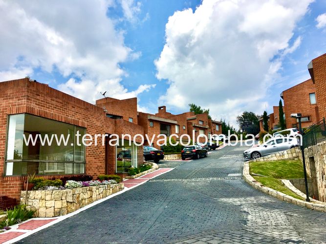 Casa de 4 alcobas en venta en Sotileza, Bogotá, 320 m² · foto 18 de 20