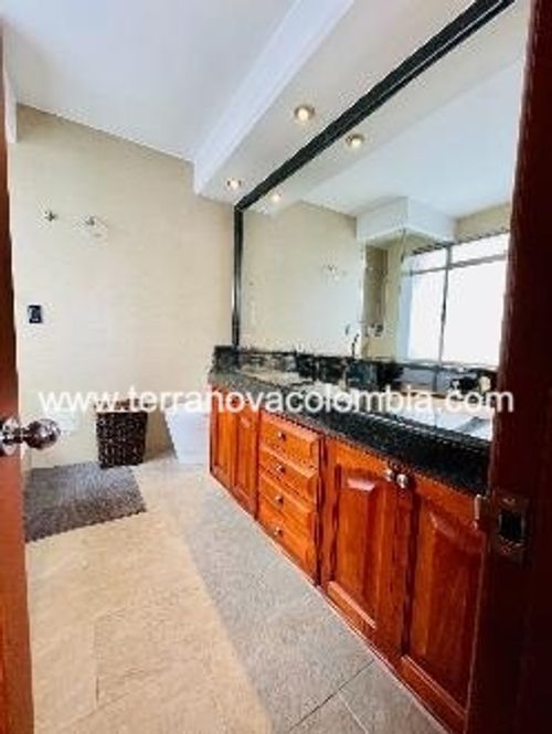 Casa de 4 alcobas en venta en Sotileza, Bogotá, 380 m² · foto 7 de 20