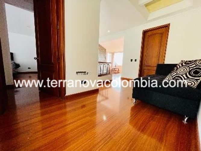 Casa de 4 alcobas en venta en Sotileza, Bogotá, 380 m² · foto 11 de 20