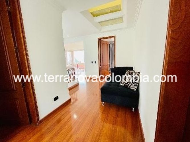 Casa de 4 alcobas en venta en Sotileza, Bogotá, 380 m² · foto 12 de 20