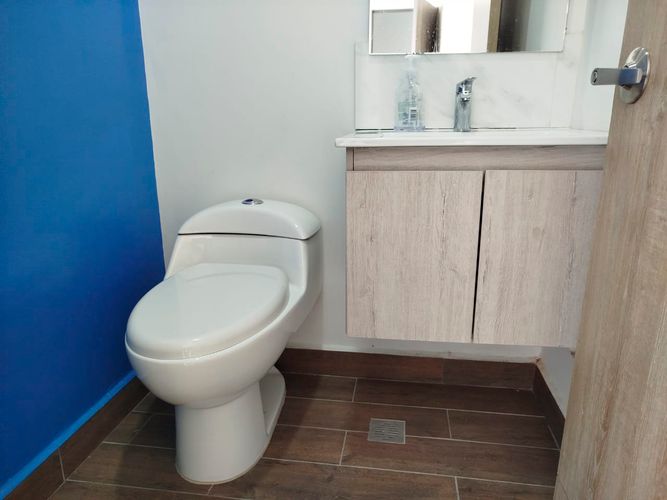 Oficina en arriendo en El Diamante No. 2, Medellín, 94 m² · foto 10 de 18
