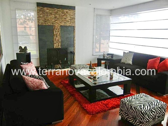Casa de 5 alcobas en venta en Sotileza, Bogotá, 400 m² · foto 2 de 20