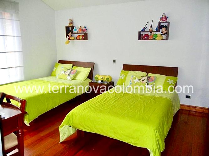 Casa de 5 alcobas en venta en Sotileza, Bogotá, 400 m² · foto 9 de 20