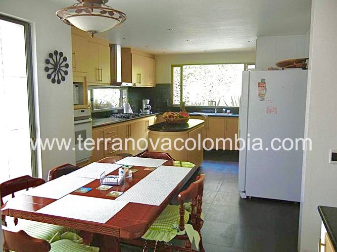 Casa de 5 alcobas en venta en Sotileza, Bogotá, 400 m² · foto 12 de 20