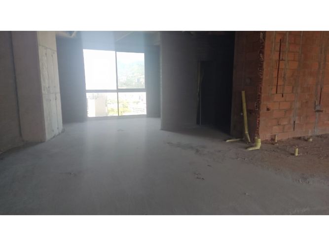 Oficina en arriendo en El Poblado, Medellín, 670 m² · foto 4 de 9