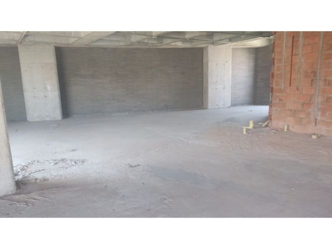 Oficina en arriendo en Patio Bonito, Medellín, 670 m² · foto 9 de 9