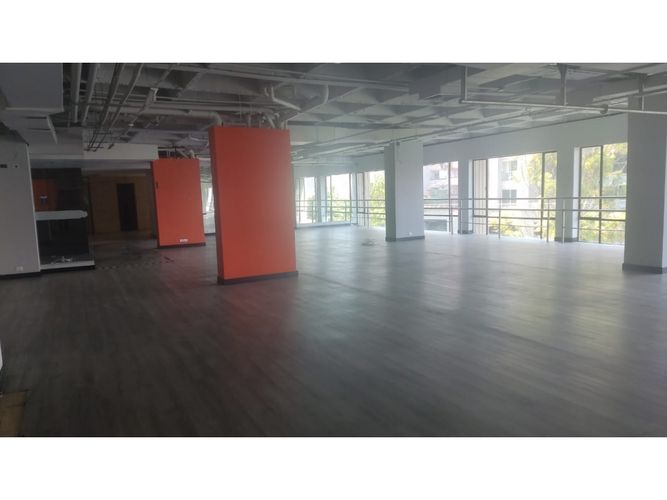 Local en arriendo en El Poblado, Medellín, 1822 m² · foto 7 de 16