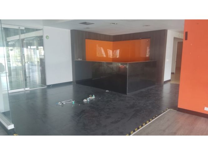 Local en arriendo en El Poblado, Medellín, 1822 m² · foto 11 de 16