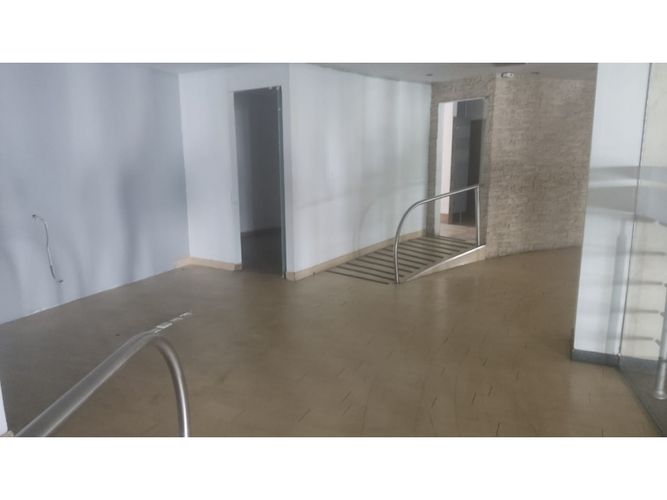 Local en arriendo en El Poblado, Medellín, 1822 m² · foto 16 de 16