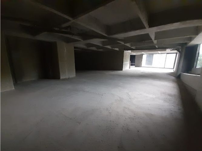 Local en arriendo en Patio Bonito, Medellín, 229 m² · foto 2 de 7