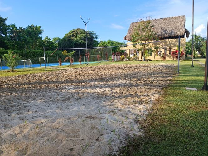 Casa de 4 alcobas en venta en Ricaurte, 423 m² · foto 18 de 23