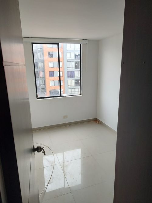 Apartamento de 3 alcobas en arriendo en El Tintal, Bogotá, 54 m² · foto 3 de 24