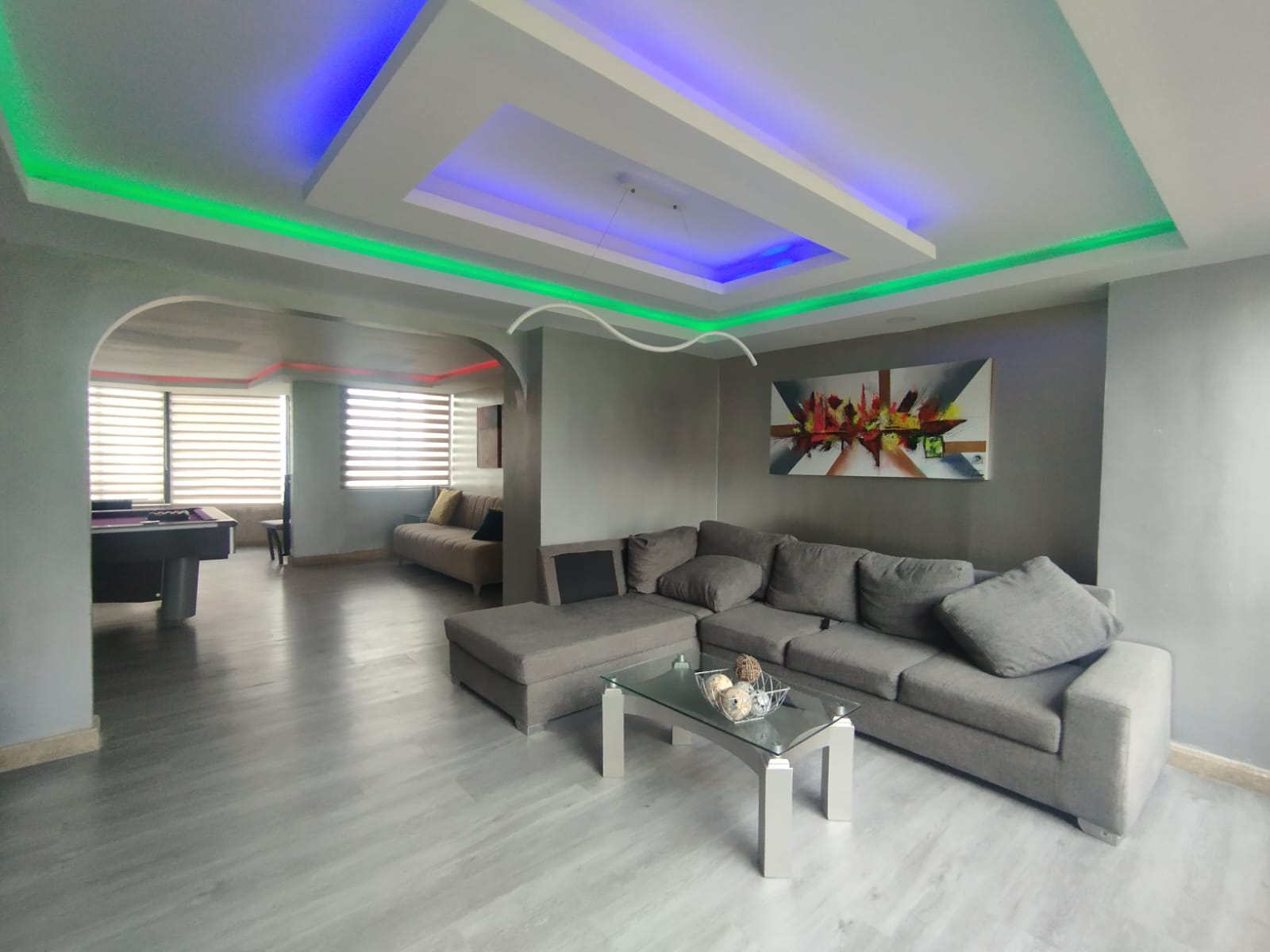 Apartamento en arriendo en El Poblado, Medellín · foto 2 de 18