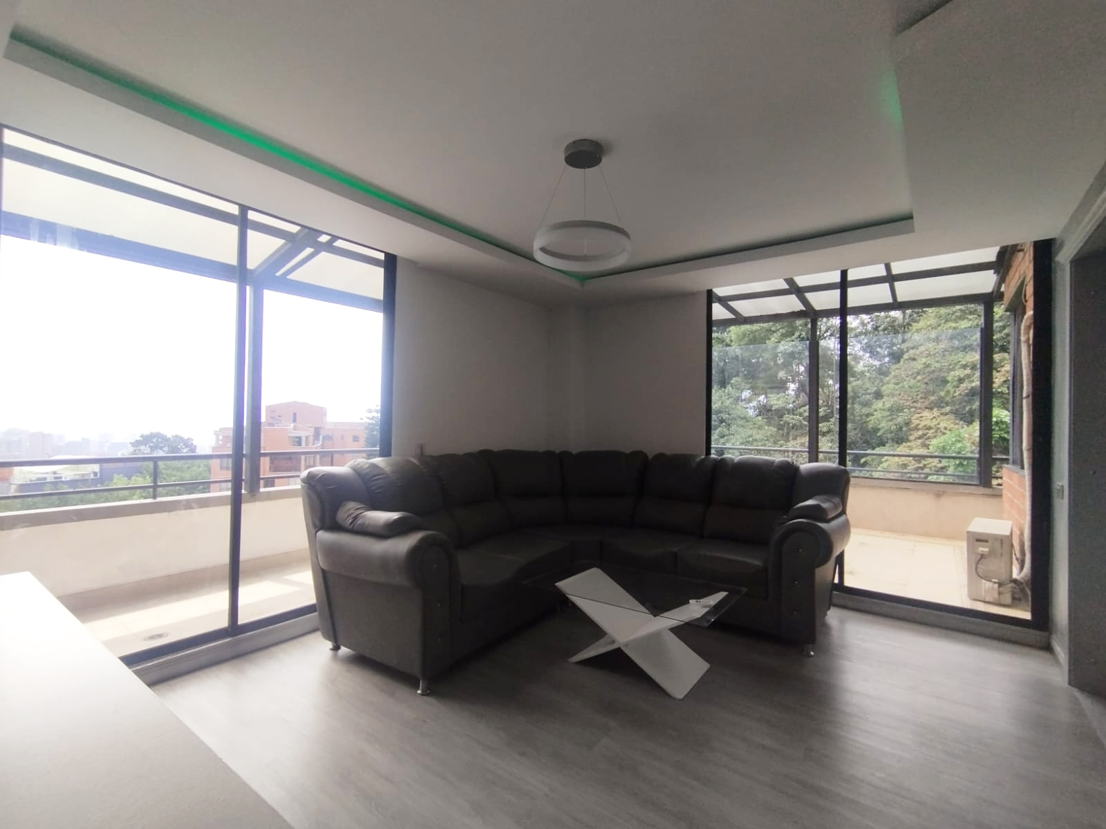 Apartamento en arriendo en El Poblado, Medellín · foto 8 de 18