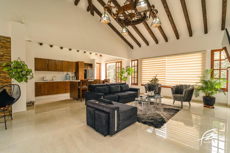 Casa de 8 alcobas en venta en El Tambo, La Ceja, 605 m² · foto 9 de 19