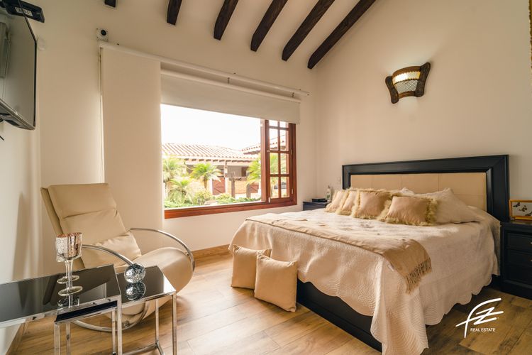 Casa de 8 alcobas en venta en El Tambo, La Ceja, 605 m² · foto 13 de 19