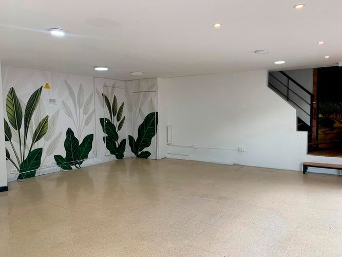 Oficina en arriendo en Patio Bonito, Medellín, 130 m² · foto 4 de 9