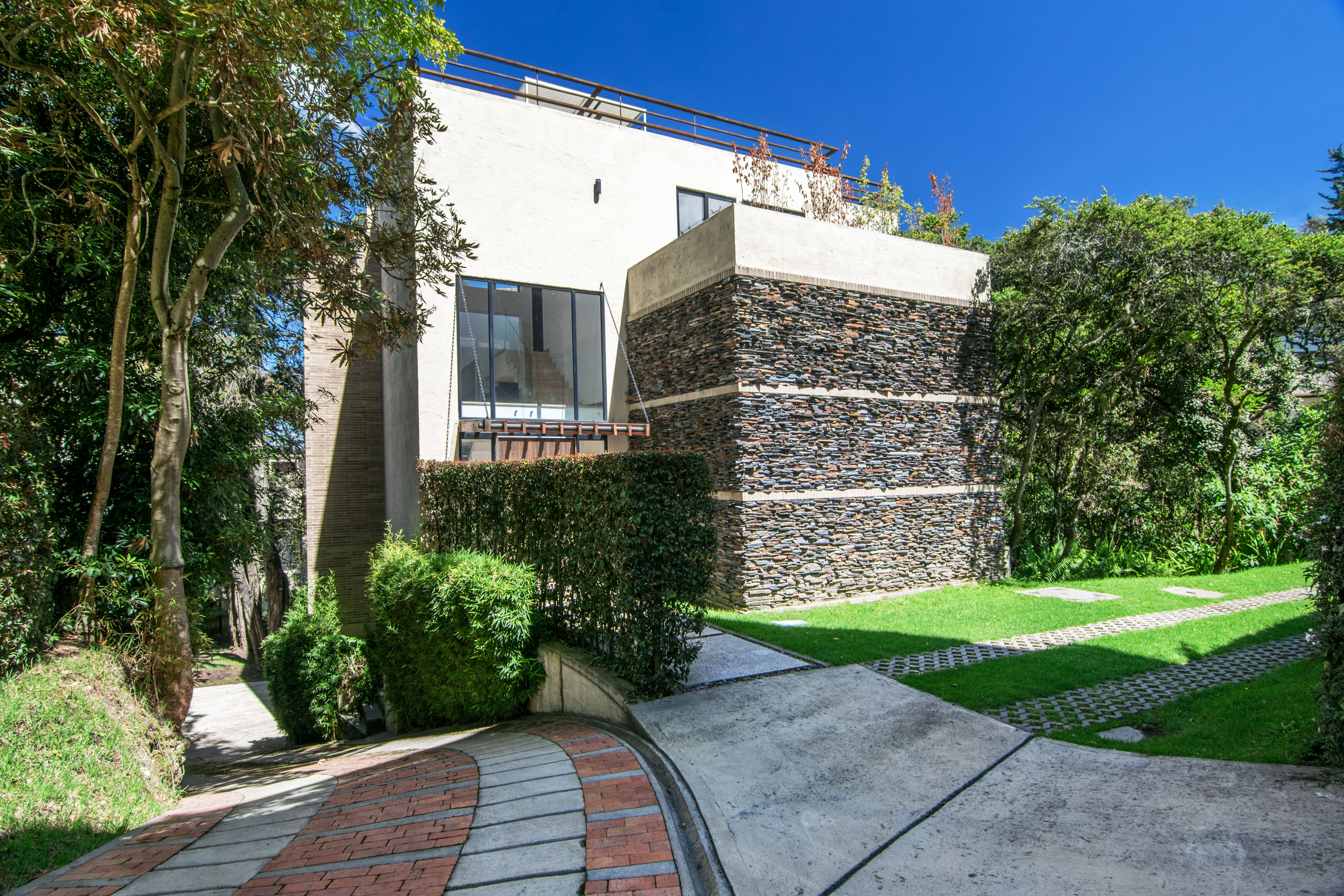 Casa en venta en Colinas De Suba, Bogotá · foto 4 de 24