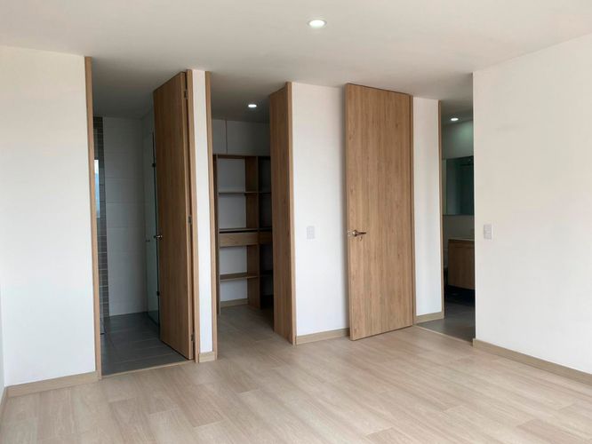 Apartamento de 2 alcobas en arriendo en Loma Del Escobero, Envigado, 86 m² · foto 12 de 16