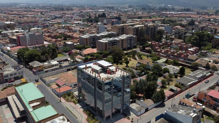 Lote en venta en Laura Vicuña, Chía, 1605 m² · foto 5 de 6