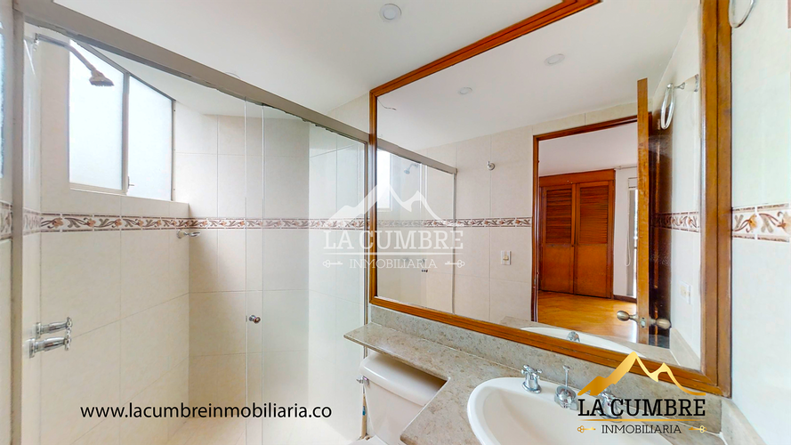 Apartamento de 3 alcobas en arriendo en Los Balsos, Medellín, 160 m² · foto 12 de 13