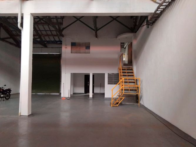 Bodega en arriendo en Laureles, Medellín, 678 m² · foto 4 de 18