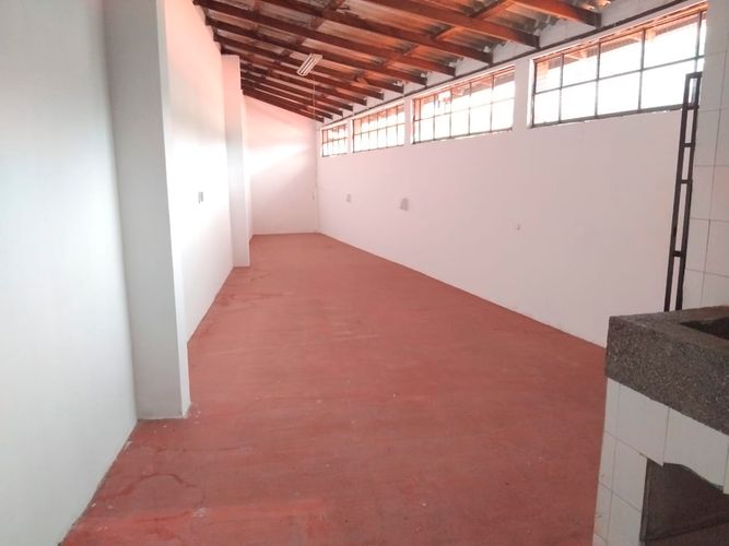 Bodega en arriendo en Laureles, Medellín, 678 m² · foto 8 de 18