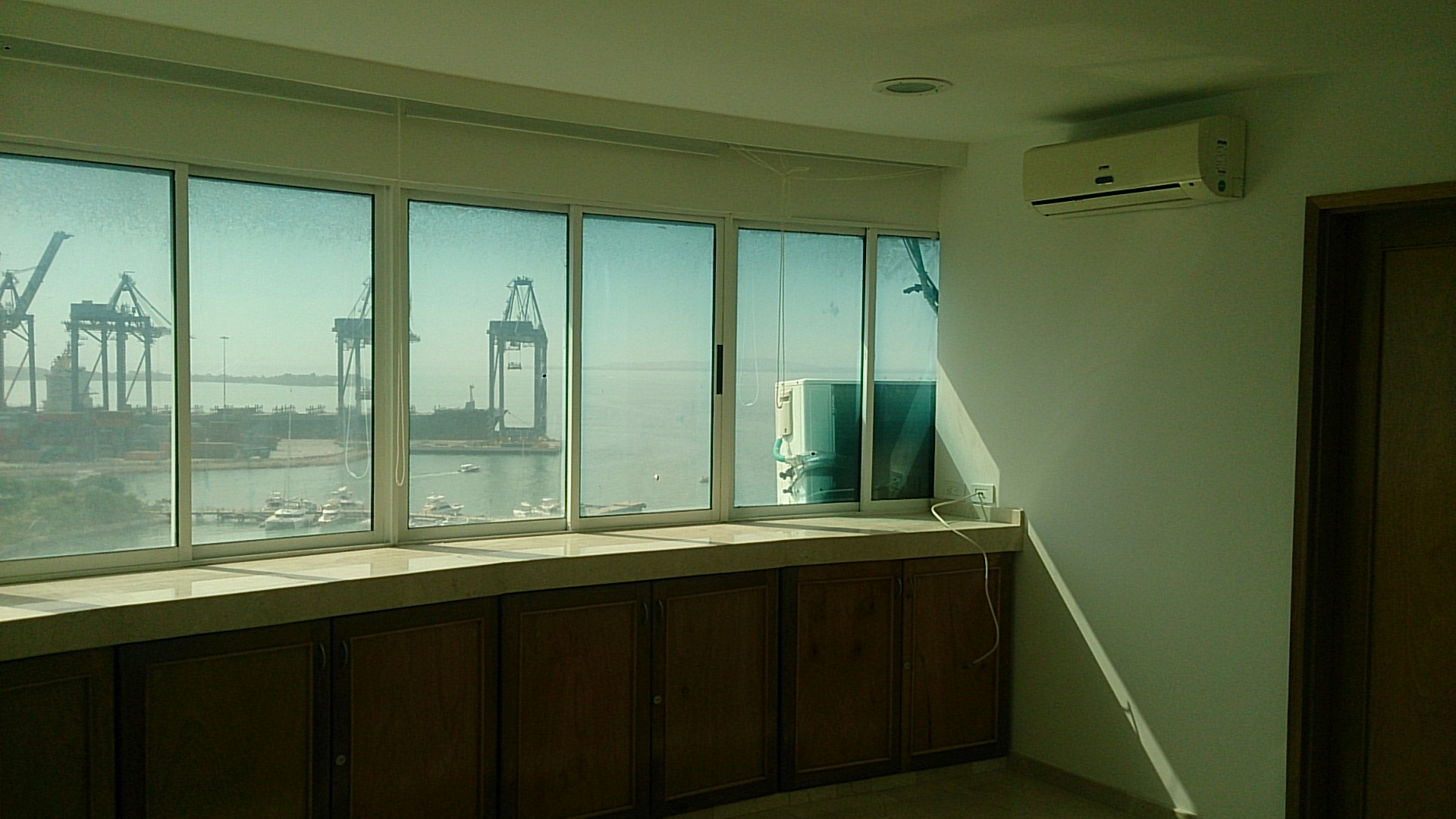 Apartamento en venta en Manga, Cartagena · foto 3 de 19