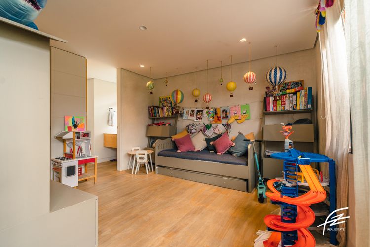 Apartamento de 5 alcobas en venta en San Lucas, Medellín, 481 m² · foto 15 de 24
