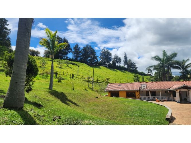 Finca en arriendo en Mampuesto, Rionegro, 200 m² · foto 2 de 23