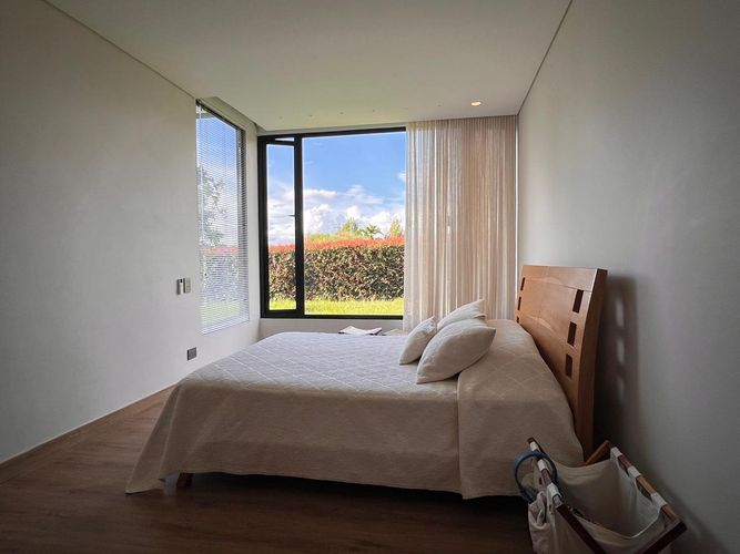 Casa de 3 alcobas en venta en Loma Del Chocho, Envigado, 370 m² · foto 6 de 19