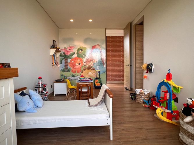 Casa de 3 alcobas en venta en Loma Del Chocho, Envigado, 370 m² · foto 16 de 19