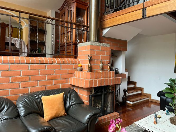 Casa de 3 alcobas en venta en Los Balsos, Medellín, 226 m² · foto 3 de 20