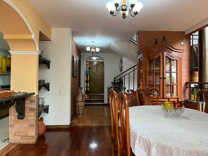 Casa de 3 alcobas en venta en Los Balsos, Medellín, 226 m² · foto 7 de 20
