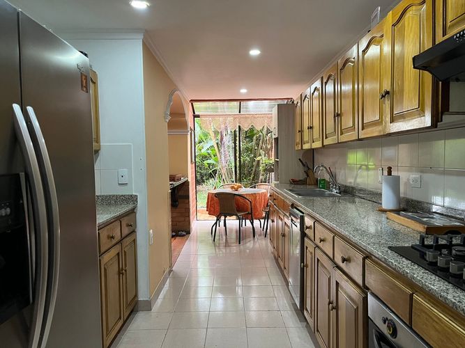 Casa de 3 alcobas en venta en Los Balsos, Medellín, 226 m² · foto 8 de 20