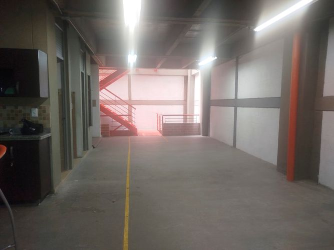 Oficina en venta en Camino Verde, Envigado, 1160 m² · foto 5 de 20