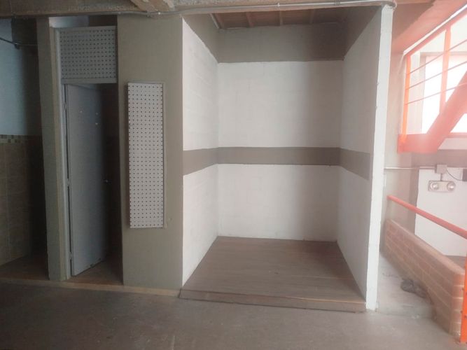 Oficina en arriendo en Camino Verde, Envigado, 1160 m² · foto 13 de 20